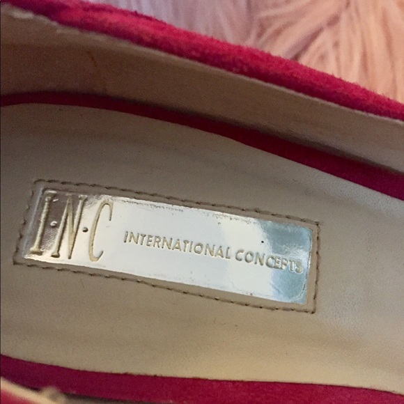INC INTERNATIONAL CONCEPTS BRIGHT PINK PUMPS - Picture 5 of 6